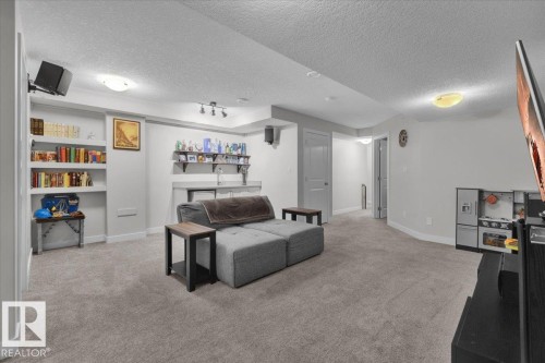 788 Berg Loop, Leduc, AB - Indoor