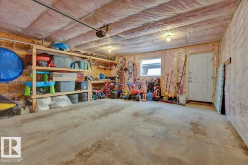 788 Berg Loop, Leduc, AB - Indoor Photo Showing Garage
