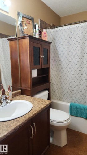 107 5420 Grant Macewan Boulevard, Leduc, AB - Indoor Photo Showing Bathroom