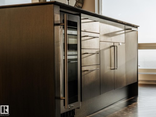 4402 10360 102 Street, Edmonton, AB - Indoor