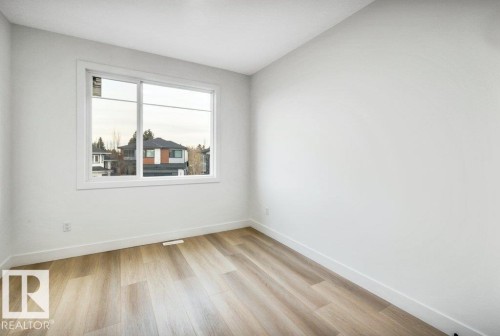 11010 174A Avenue, Edmonton, AB - Indoor Photo Showing Other Room