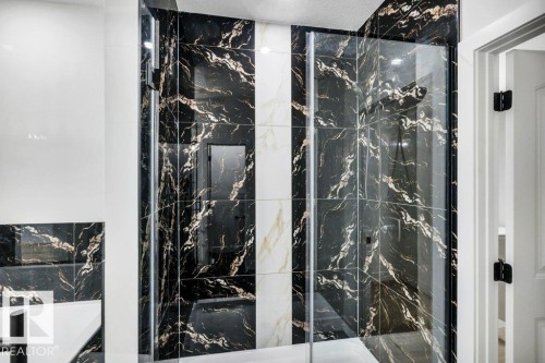 11010 174A Avenue, Edmonton, AB - Indoor