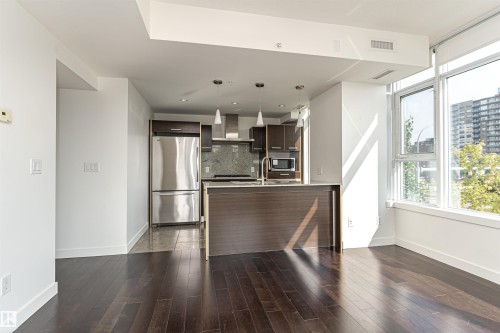 207 2612 109 Street, Edmonton, AB - Indoor Photo Showing Kitchen