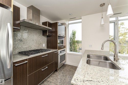 207 2612 109 Street, Edmonton, AB - Indoor Photo Showing Kitchen With Double Sink With Upgraded Kitchen