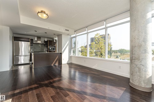 207 2612 109 Street, Edmonton, AB - Indoor Photo Showing Kitchen