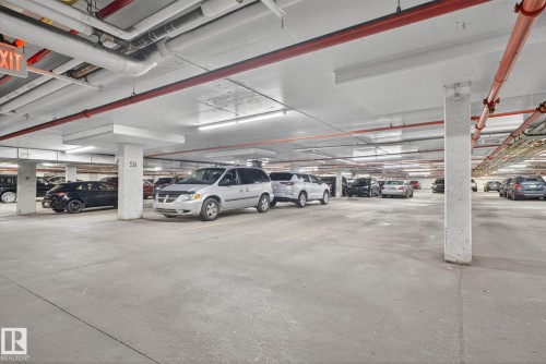 203 13908 136 Street, Edmonton, AB - Indoor Photo Showing Garage
