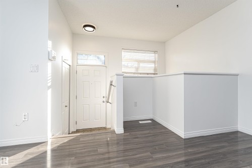 3 465 Hemingway Rd, Edmonton, AB - Indoor Photo Showing Other Room