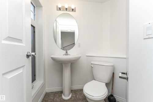 3 465 Hemingway Rd, Edmonton, AB - Indoor Photo Showing Bathroom