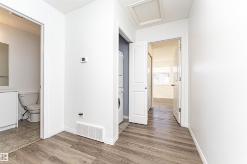 3 465 Hemingway Rd, Edmonton, AB - Indoor Photo Showing Other Room