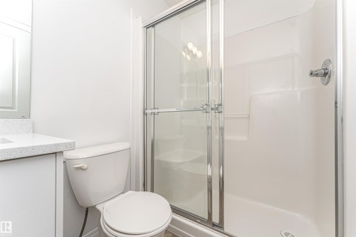 3 465 Hemingway Rd, Edmonton, AB - Indoor Photo Showing Bathroom