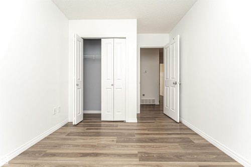 3 465 Hemingway Rd, Edmonton, AB - Indoor Photo Showing Other Room