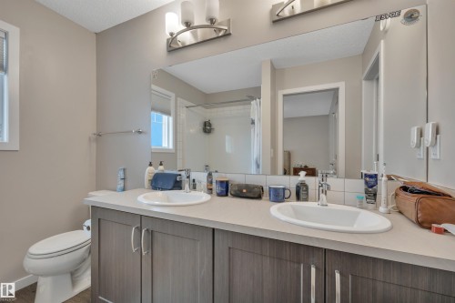 213 Sturtz Bend, Leduc, AB - Indoor Photo Showing Bathroom