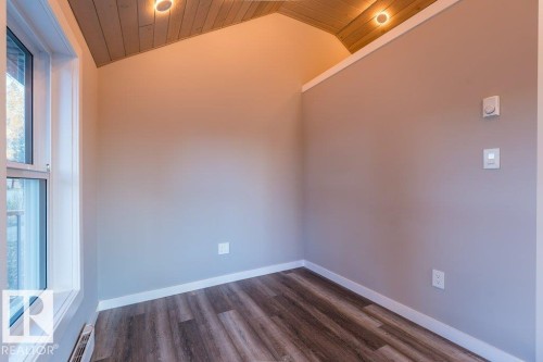 4713 48 Avenue, Wetaskiwin, AB - Indoor Photo Showing Other Room