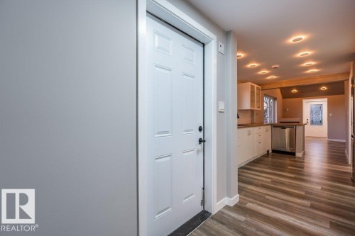 4713 48 Avenue, Wetaskiwin, AB - Indoor Photo Showing Other Room