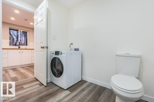 4713 48 Avenue, Wetaskiwin, AB - Indoor Photo Showing Laundry Room