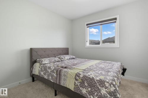 9307 Pear Link Sw, Edmonton, AB - Indoor Photo Showing Bedroom