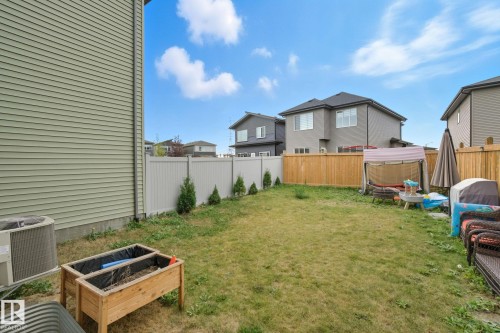9307 Pear Link Sw, Edmonton, AB - Outdoor