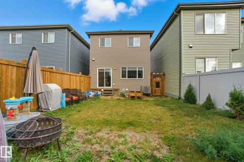 9307 Pear Link Sw, Edmonton, AB - Outdoor With Exterior