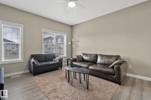 28 3710 Allan Drive, Edmonton, AB - Indoor Photo Showing Living Room