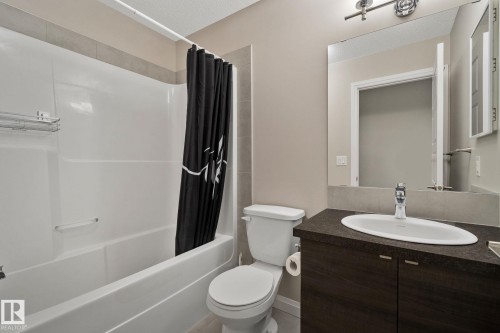 28 3710 Allan Drive, Edmonton, AB - Indoor Photo Showing Bathroom