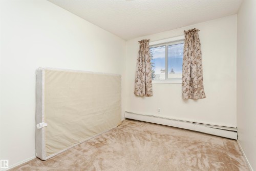 109 15105 121 Street Nw, Edmonton, AB - Indoor Photo Showing Other Room