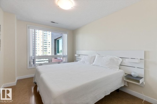 607 10055 118 Street, Edmonton, AB - Indoor Photo Showing Bedroom