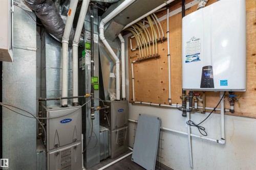 11227 40 Avenue, Edmonton, AB - Indoor Photo Showing Basement