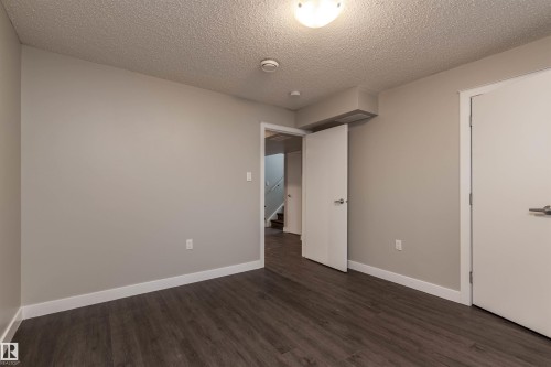 11227 40 Avenue, Edmonton, AB - Indoor Photo Showing Other Room