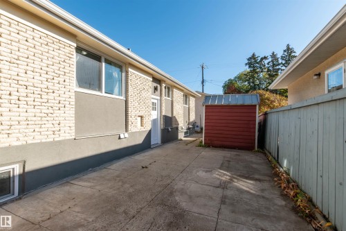 11227 40 Avenue, Edmonton, AB - Outdoor With Exterior