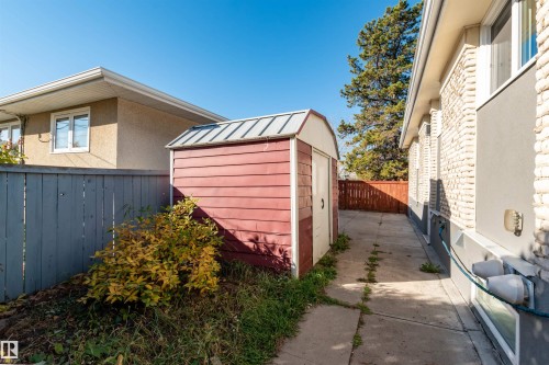 11227 40 Avenue, Edmonton, AB - Outdoor With Exterior