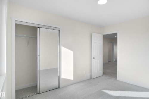 1011 14 Avenue, Edmonton, AB - Indoor