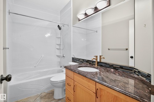 18 Briarwood Village, Stony Plain, AB - Indoor Photo Showing Bathroom