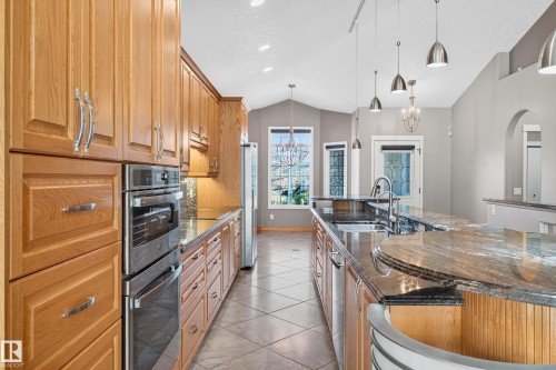 18 Briarwood Village, Stony Plain, AB - Indoor Photo Showing Kitchen With Double Sink With Upgraded Kitchen