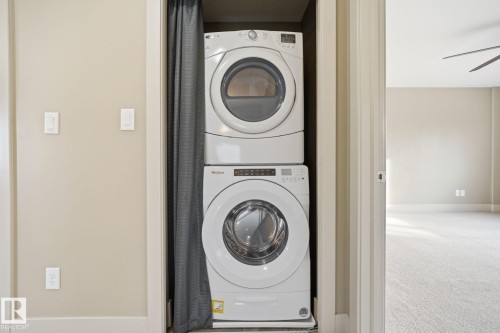 46 1901 126 St Sw, Edmonton, AB - Indoor Photo Showing Laundry Room