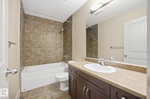 46 1901 126 St Sw, Edmonton, AB - Indoor Photo Showing Bathroom