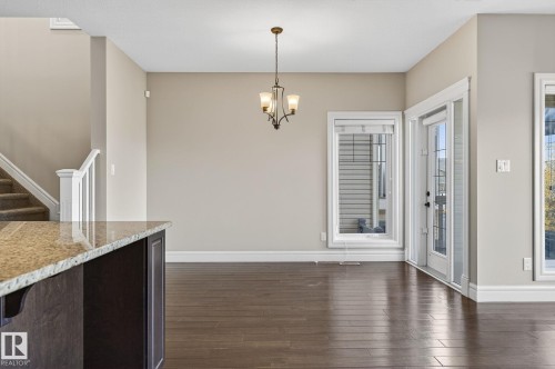 3841 Gallinger Loop, Edmonton, AB - Indoor