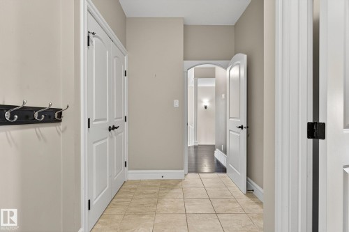 3841 Gallinger Loop, Edmonton, AB - Indoor Photo Showing Other Room