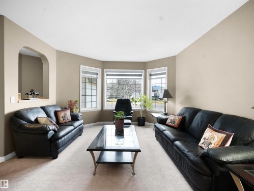 94 Dechene Road, Edmonton, AB - Indoor Photo Showing Living Room