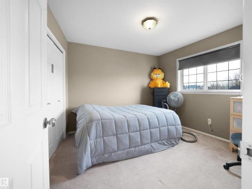 94 Dechene Road, Edmonton, AB - Indoor Photo Showing Bedroom