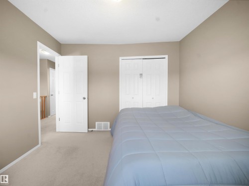 94 Dechene Road, Edmonton, AB - Indoor Photo Showing Bedroom