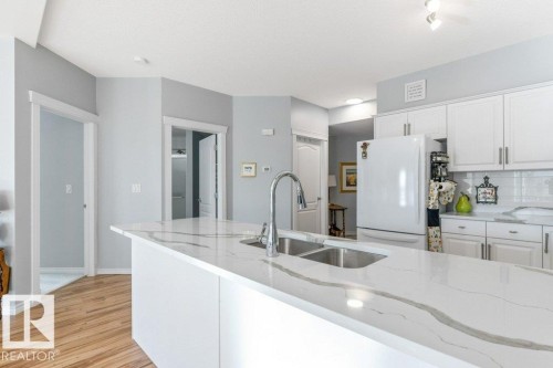 259 2750 55 Street, Edmonton, AB - Indoor Photo Showing Kitchen With Double Sink