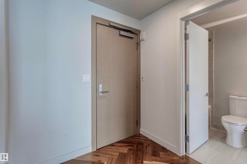 4104 10360 102 Street, Edmonton, AB - Indoor Photo Showing Bathroom