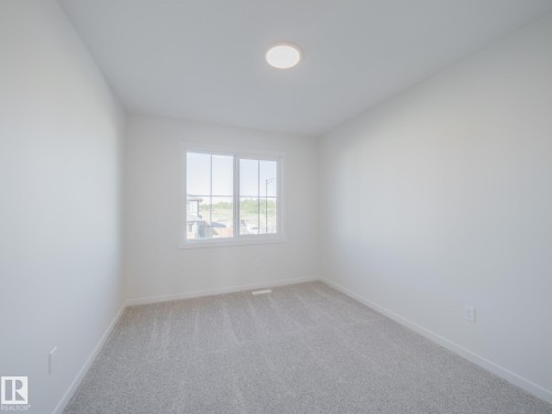 37 Rosa Crescent, St. Albert, AB - Indoor Photo Showing Other Room