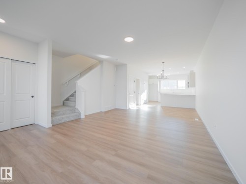 37 Rosa Crescent, St. Albert, AB - Indoor Photo Showing Other Room