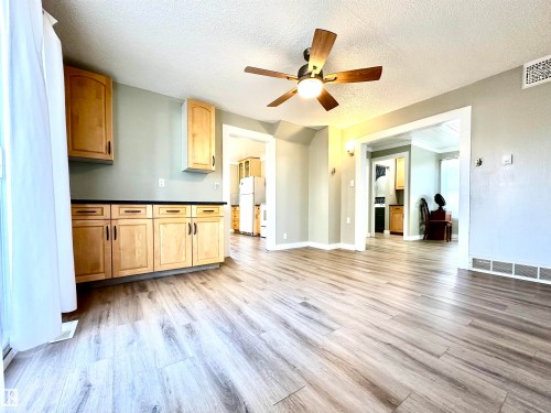 4321 53A Street, Wetaskiwin, AB - Indoor Photo Showing Other Room