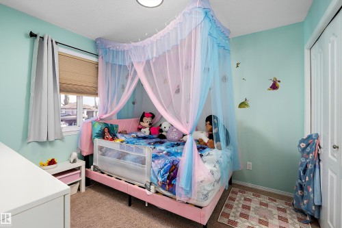 143 Acacia Circle, Leduc, AB - Indoor Photo Showing Bedroom