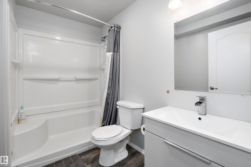 143 Acacia Circle, Leduc, AB - Indoor Photo Showing Bathroom