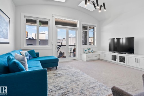 3652 Westcliff Way, Edmonton, AB - Indoor Photo Showing Living Room