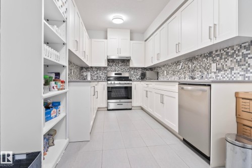 3652 Westcliff Way, Edmonton, AB - Indoor Photo Showing Kitchen With Upgraded Kitchen