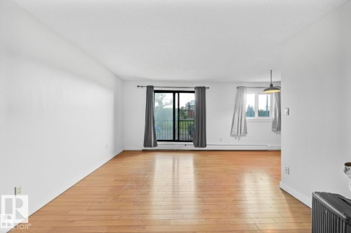 205 10917 109 Street Nw, Edmonton, AB - Indoor Photo Showing Other Room
